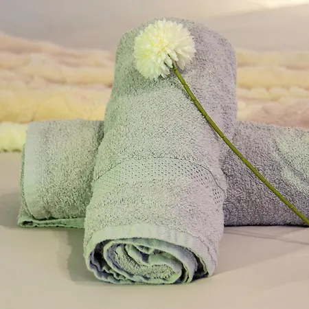 דירה Confort, Chic & Spacieux De Les Pins & *