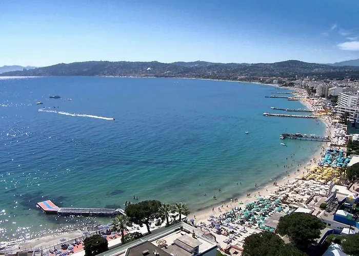Confort, Chic & Spacieux De Les Pins & Appartement Juan-les-Pins